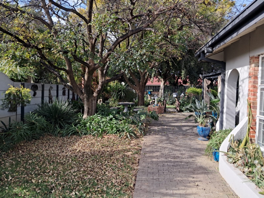 4 Bedroom Property for Sale in Naudeville Free State